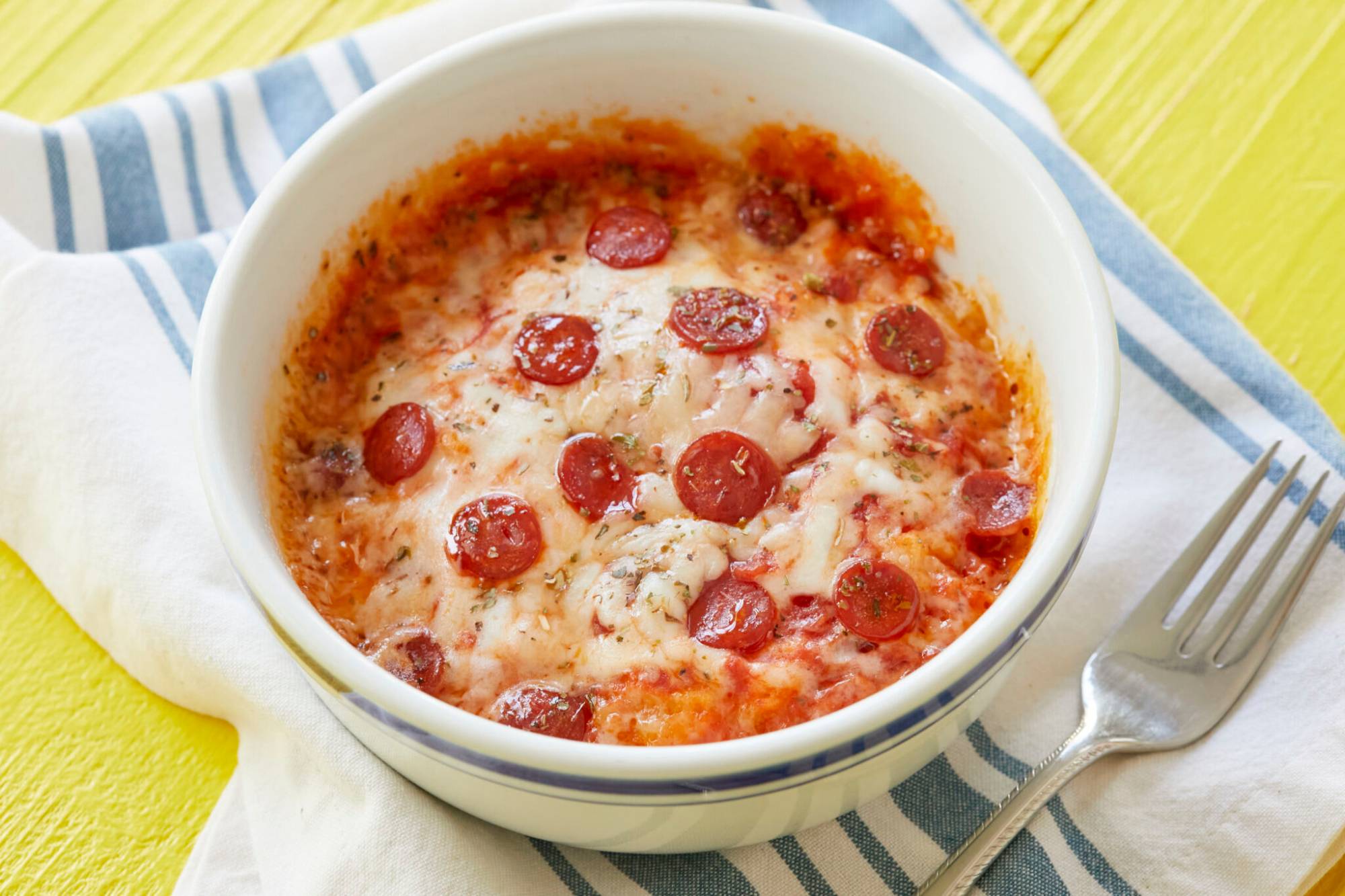 Image of pizza in a bowl